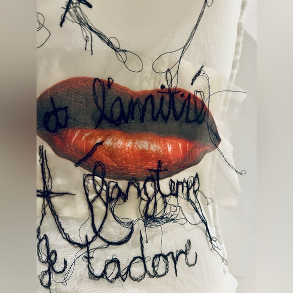 This is a vintage new with tags iconic Jean Paul Gaultier top. Size medium. Rare - Picture 3 of 16